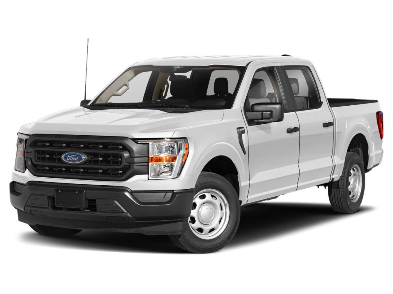 2023 Ford F-150 XLT 4WD SuperCrew 5.5' Box in Oxford White — front three-quarter view